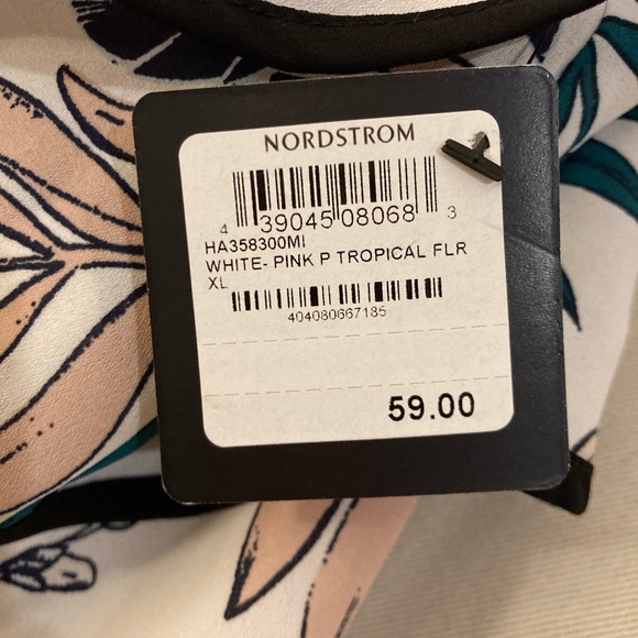 Halogen sleeveless blouse - Picture 5 of 5